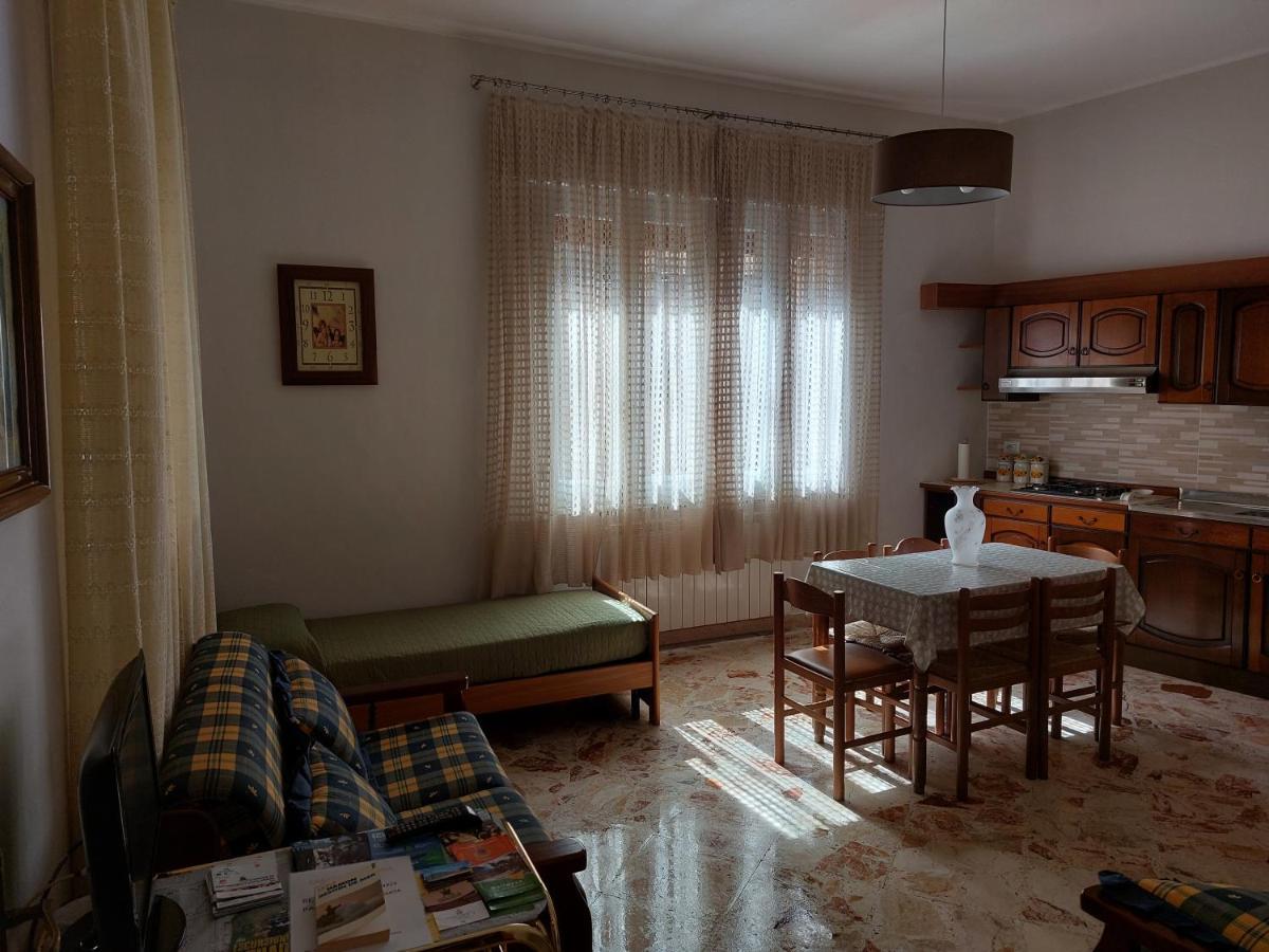 شقة Casa Vacanze Lina San Mauro Castelverde المظهر الخارجي الصورة